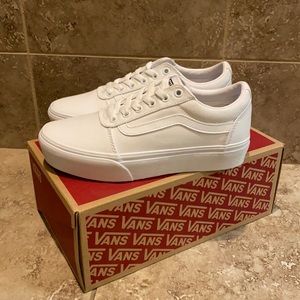 White canvas van women size 8.0